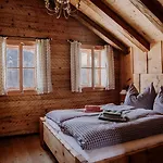 Zirbenhuette Chalet Abtenau