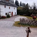 Chalet Zirbenhuette *