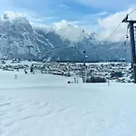 Zirbenhuette Abtenau