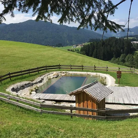 Zirbenhuette