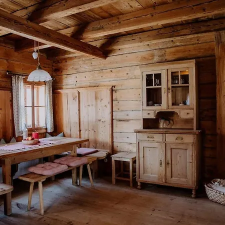 Zirbenhuette Abtenau