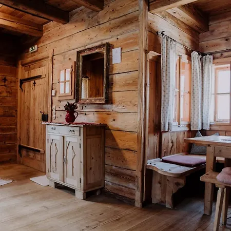 Alpesi faház Zirbenhütte
