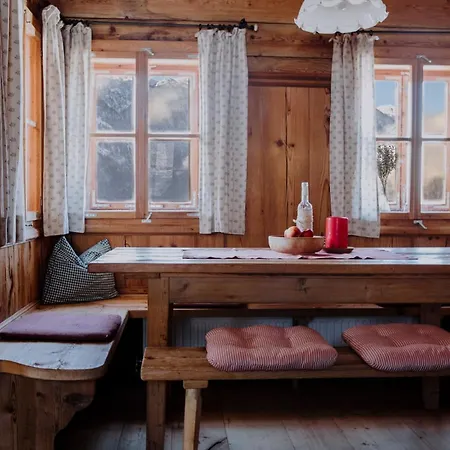 Alpesi faház Zirbenhütte