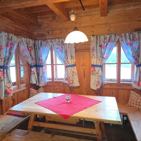 Zirbenhuette 샬레 *