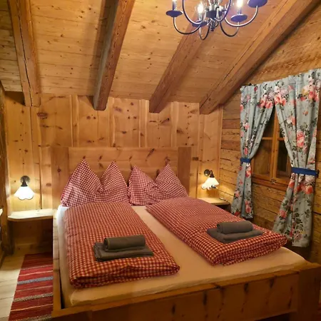 Chalet Zirbenhuette *