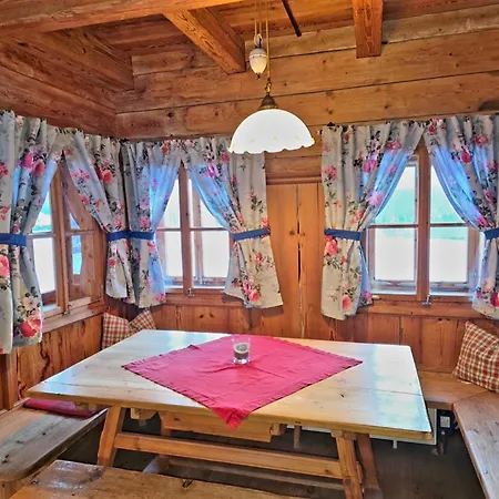 Zirbenhuette Chalet Abtenau