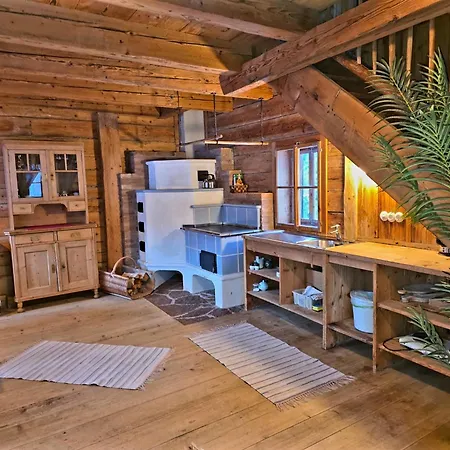 Chalet Zirbenhuette *