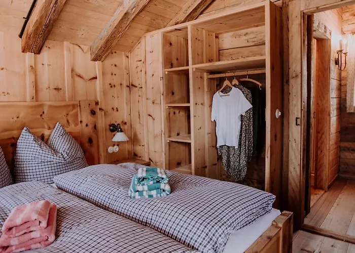 Zirbenhuette 압티나우